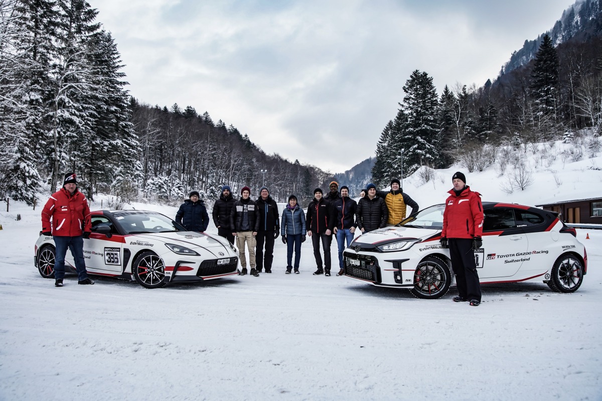 Image L’équipe du Garage Limat s’est formée au Drift sur glace!